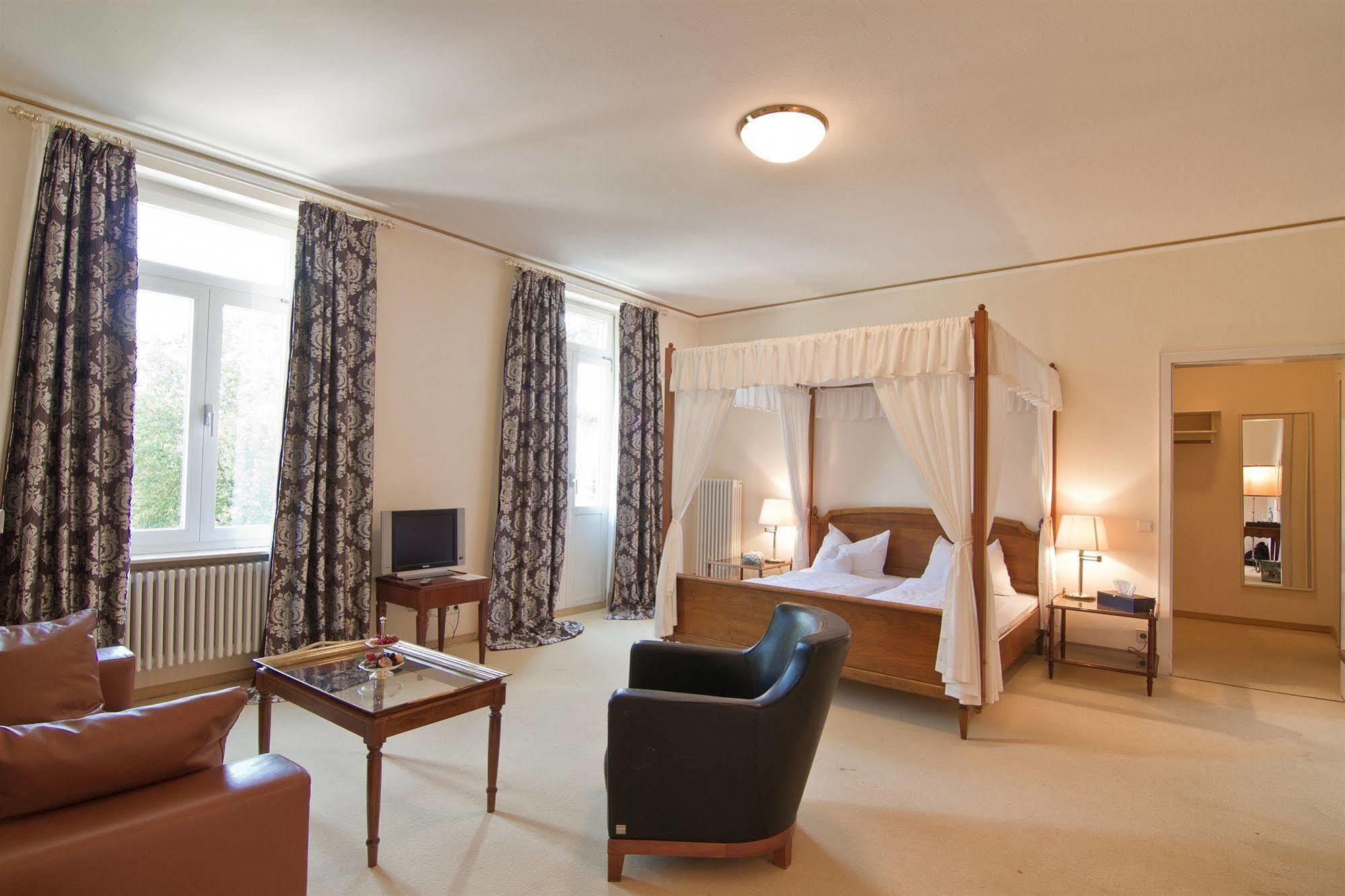 Hotel Romerbad Badenweiler Luaran gambar