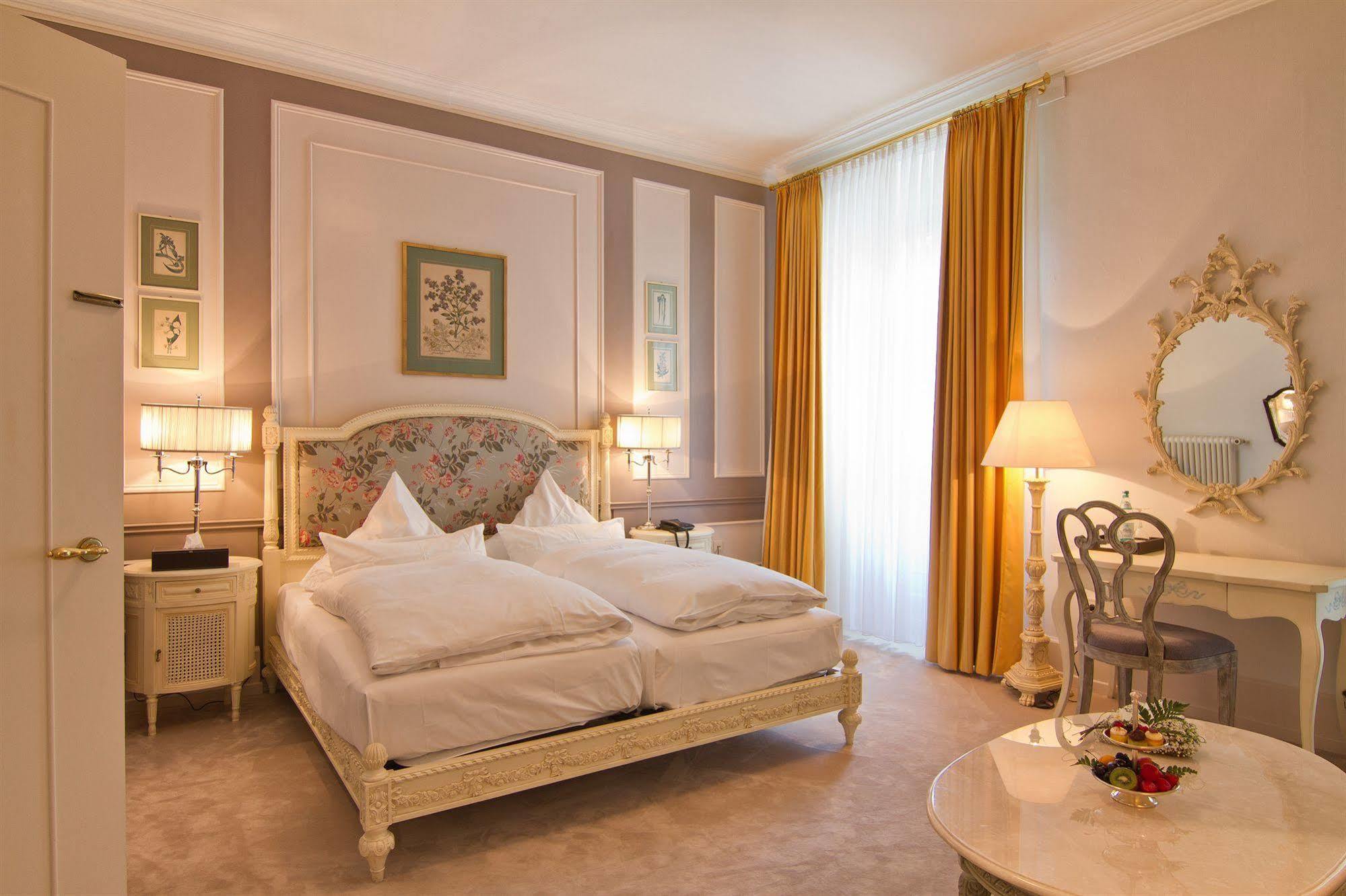 Hotel Romerbad Badenweiler Luaran gambar