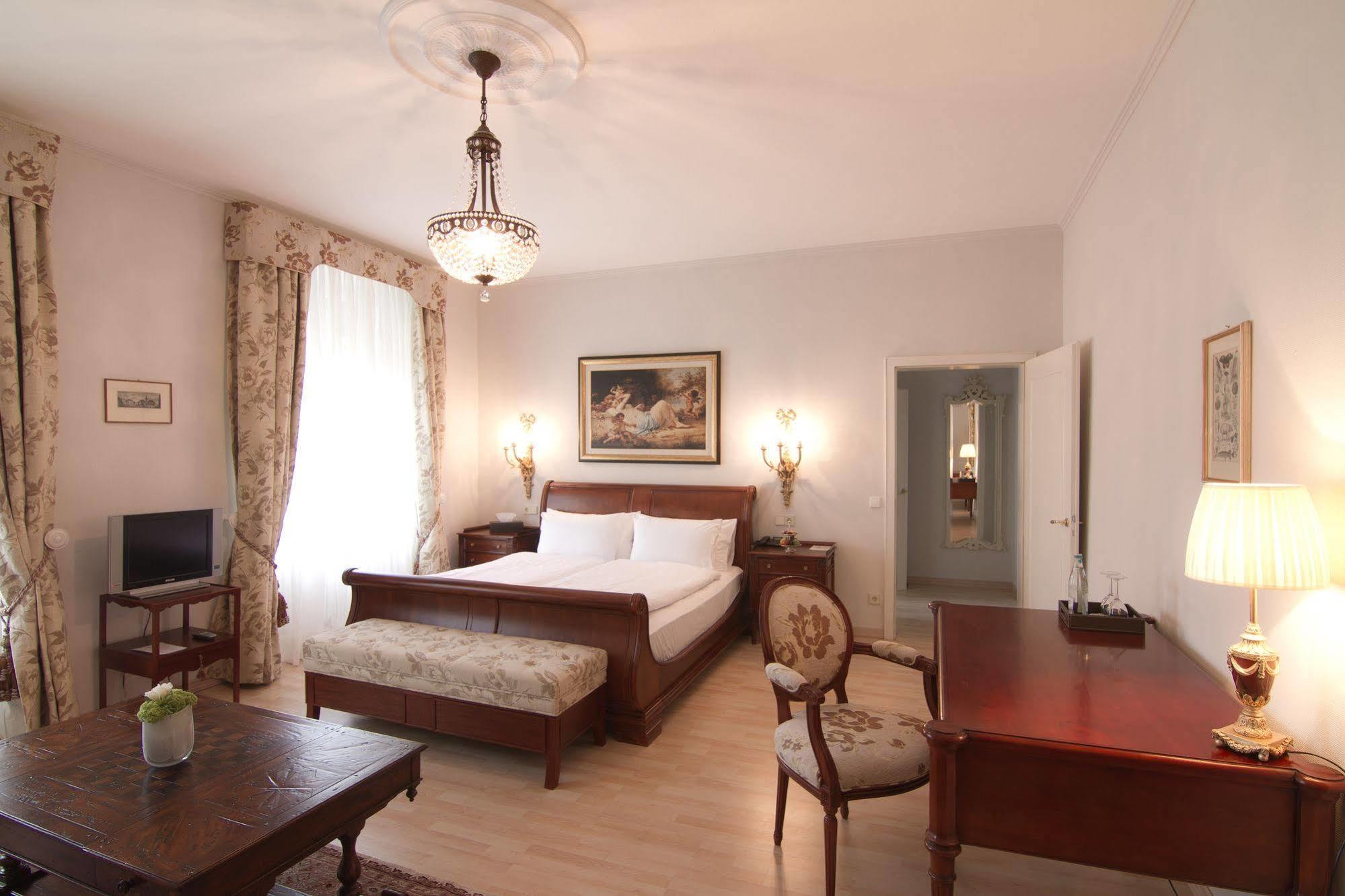 Hotel Romerbad Badenweiler Luaran gambar